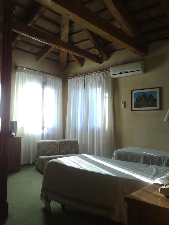 Locanda Stella D'Oro Quinto Di Treviso Pokoj fotografie